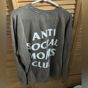 Hubs & hers antisocial moms club